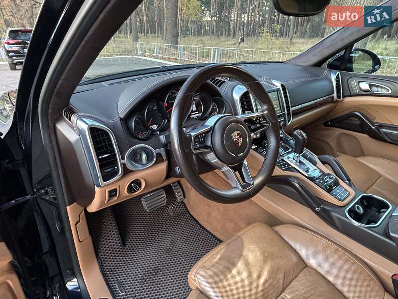Позашляховик / Кросовер Porsche Cayenne 2015 в Києві фото 23 Позашляховик / Кросовер Porsche Cayenne 2015 в Києві