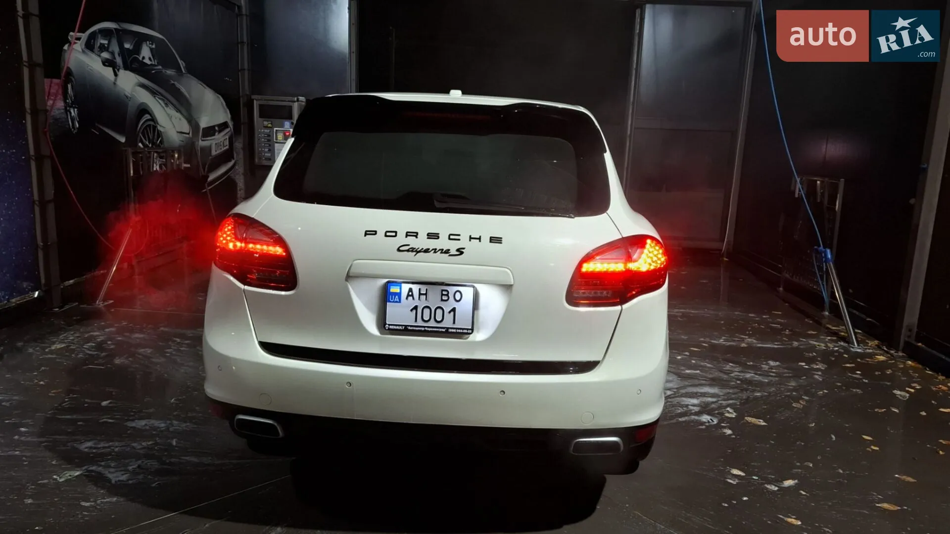 2011 Porsche Cayenne - мініатюра 3
