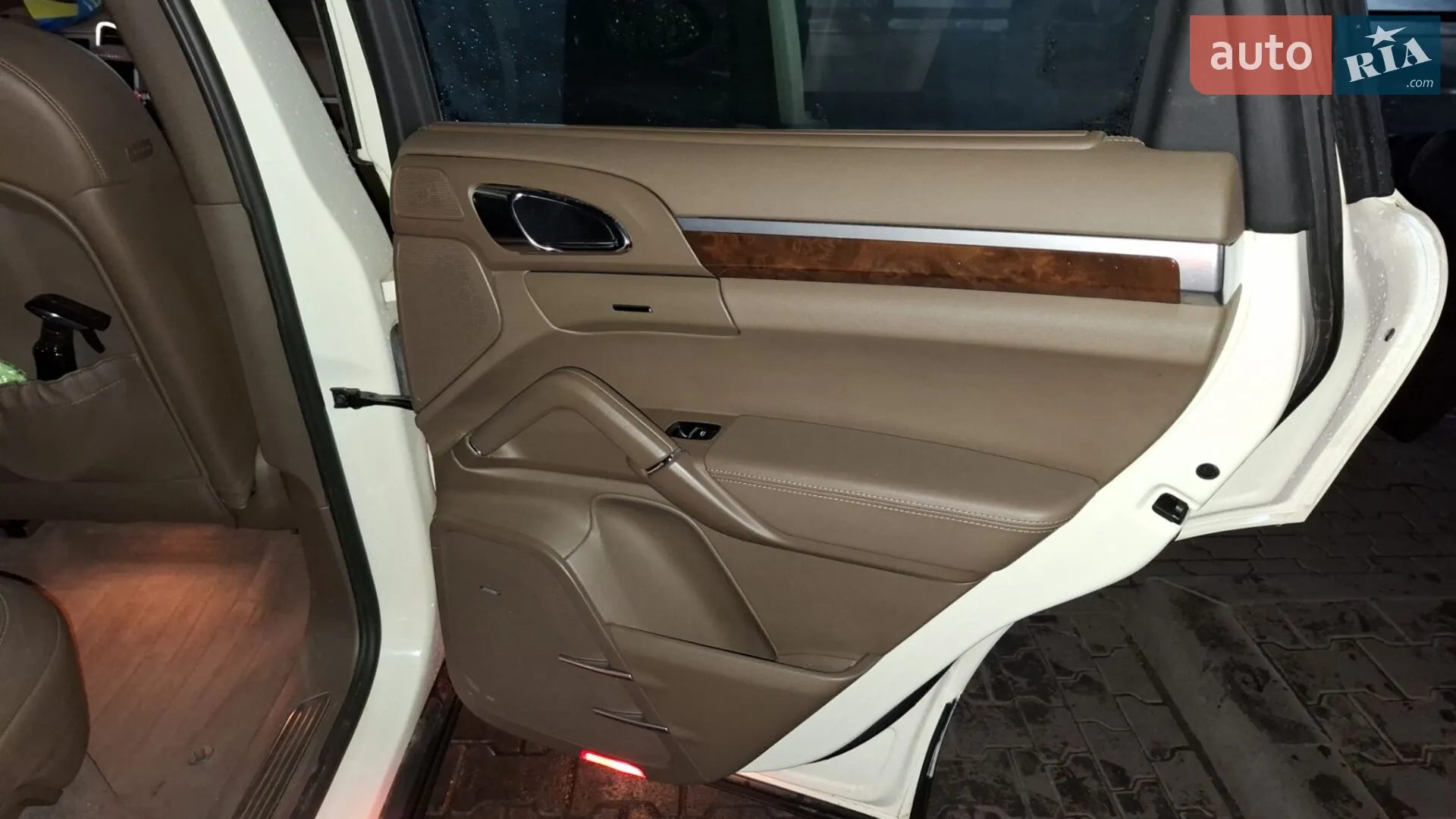2011 Porsche Cayenne - мініатюра 13