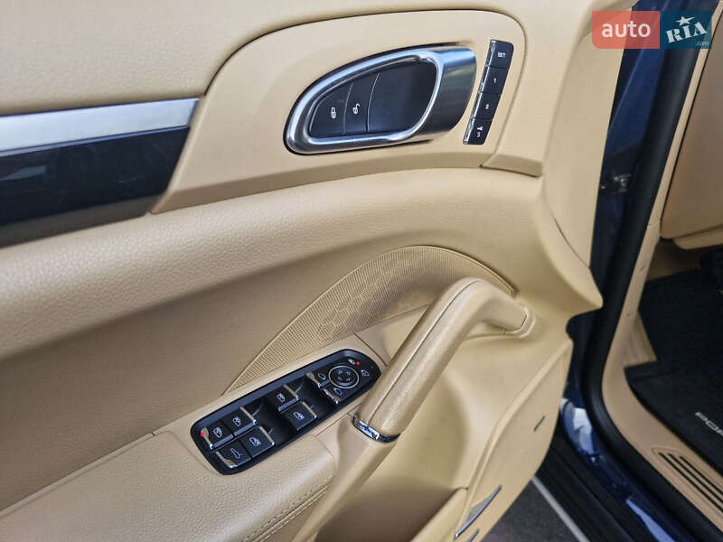 Позашляховик / Кросовер Porsche Cayenne 2013 в Києві фото 20 Позашляховик / Кросовер Porsche Cayenne 2013 в Києві