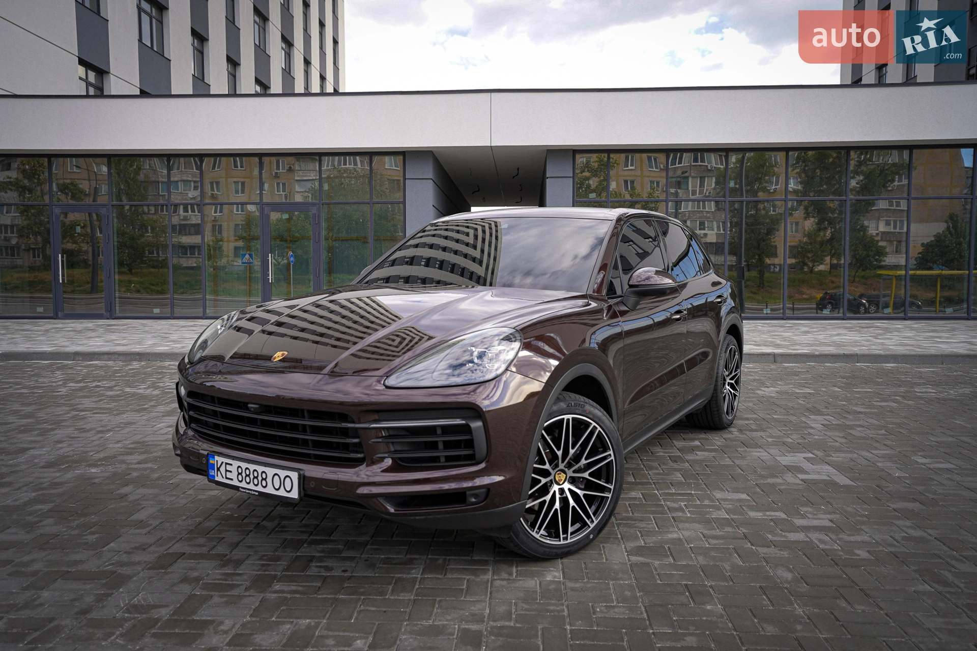 2019 Porsche Cayenne - мініатюра 2