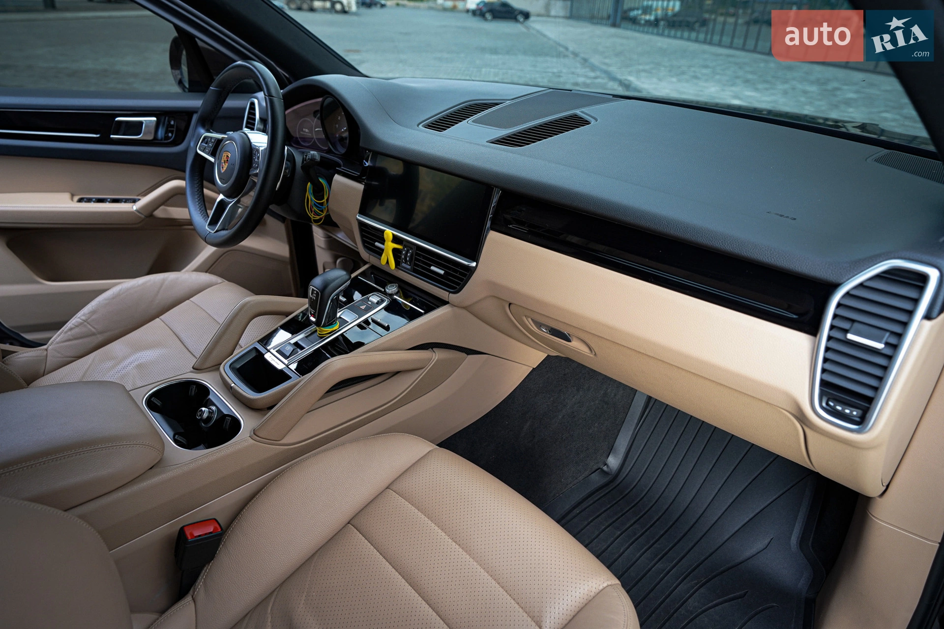 2019 Porsche Cayenne - мініатюра 28