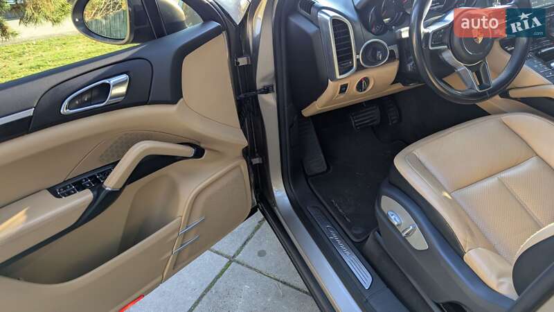 Позашляховик / Кросовер Porsche Cayenne 2015 в Києві фото 30 Позашляховик / Кросовер Porsche Cayenne 2015 в Києві