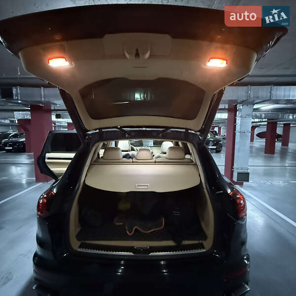 Внедорожник / Кроссовер Porsche Cayenne 2014 в Днепре