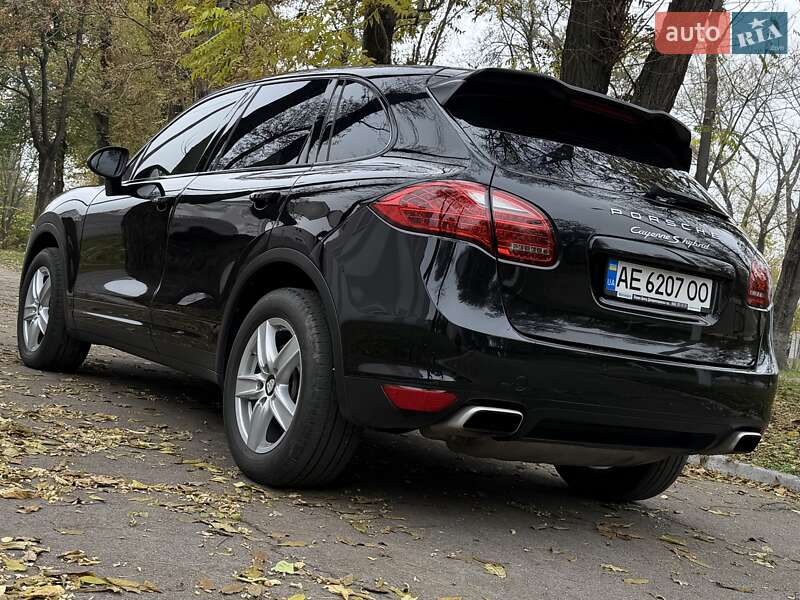 Позашляховик / Кросовер Porsche Cayenne 2011 в Кам'янському фото 5 Позашляховик / Кросовер Porsche Cayenne 2011 в Кам'янському