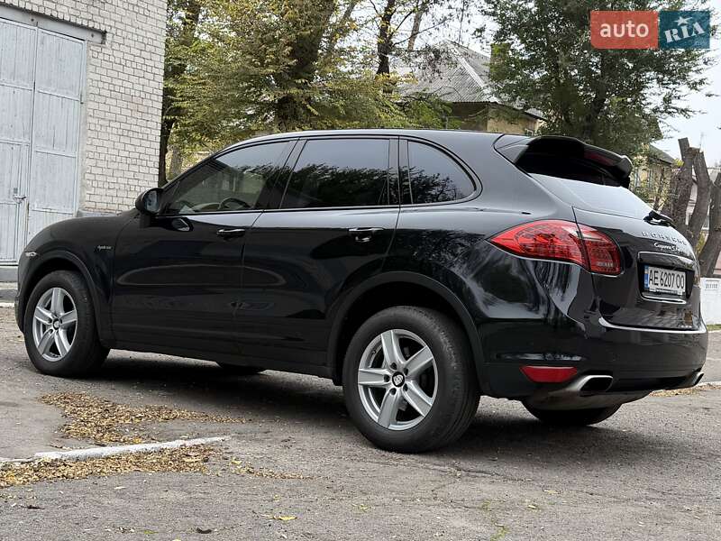 Позашляховик / Кросовер Porsche Cayenne 2011 в Кам'янському фото 62 Позашляховик / Кросовер Porsche Cayenne 2011 в Кам'янському