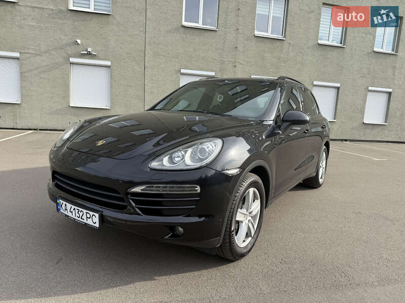 Внедорожник / Кроссовер Porsche Cayenne 2011 в Киеве