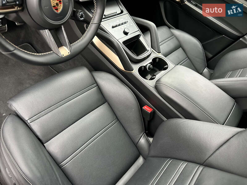 Позашляховик / Кросовер Porsche Cayenne 2024 в Києві