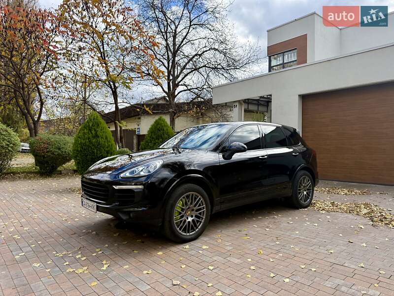 Внедорожник / Кроссовер Porsche Cayenne 2016 в Киеве фото 3 Внедорожник / Кроссовер Porsche Cayenne 2016 в Киеве