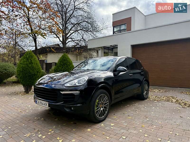 Внедорожник / Кроссовер Porsche Cayenne 2016 в Киеве фото 17 Внедорожник / Кроссовер Porsche Cayenne 2016 в Киеве