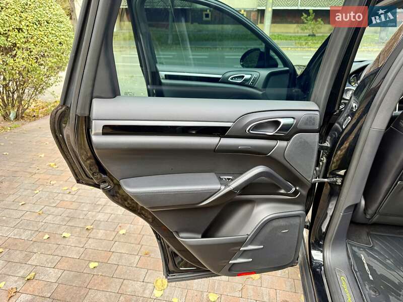 Внедорожник / Кроссовер Porsche Cayenne 2016 в Киеве фото 47 Внедорожник / Кроссовер Porsche Cayenne 2016 в Киеве