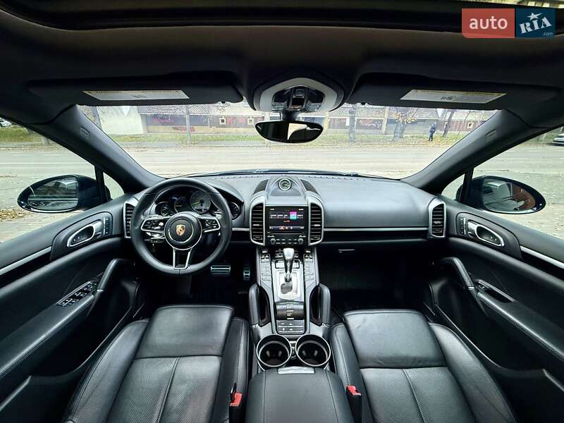 Внедорожник / Кроссовер Porsche Cayenne 2016 в Киеве фото 73 Внедорожник / Кроссовер Porsche Cayenne 2016 в Киеве