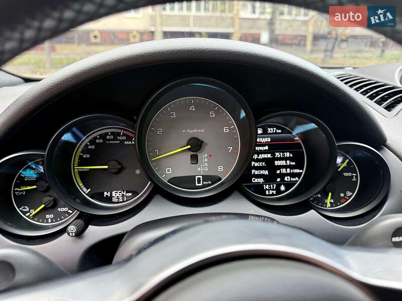 Внедорожник / Кроссовер Porsche Cayenne 2016 в Киеве фото 75 Внедорожник / Кроссовер Porsche Cayenne 2016 в Киеве