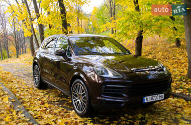 Позашляховик / Кросовер Porsche Cayenne 2018 в Києві