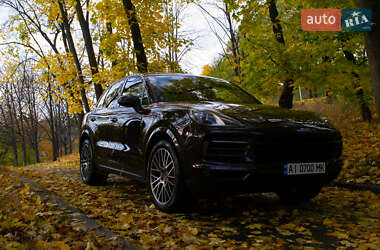 Позашляховик / Кросовер Porsche Cayenne 2018 в Києві