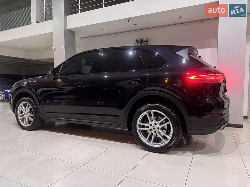 Внедорожник / Кроссовер Porsche Cayenne 2019 в Одессе