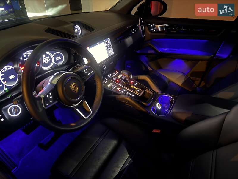 Внедорожник / Кроссовер Porsche Cayenne 2019 в Одессе