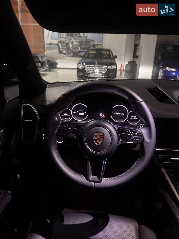 Внедорожник / Кроссовер Porsche Cayenne 2019 в Одессе