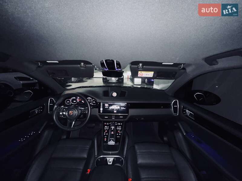Внедорожник / Кроссовер Porsche Cayenne 2019 в Одессе