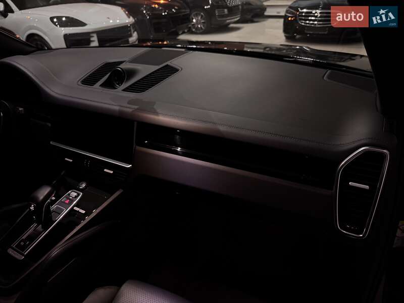 Внедорожник / Кроссовер Porsche Cayenne 2019 в Одессе