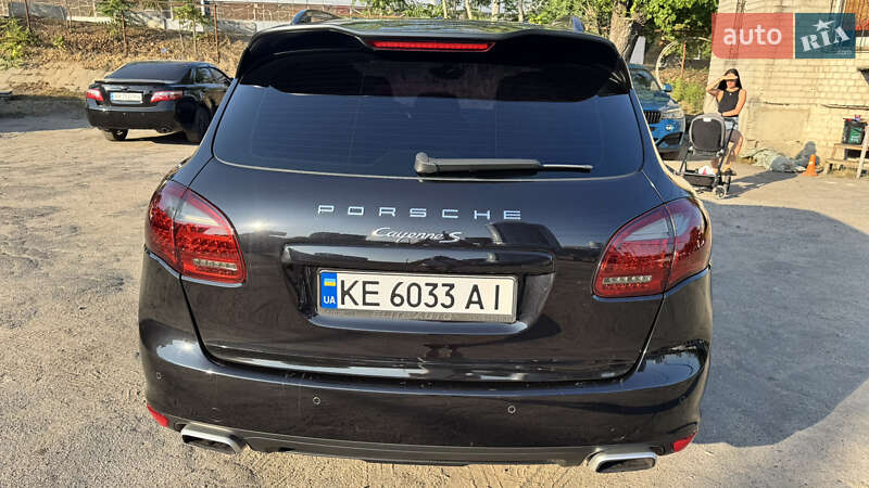 Позашляховик / Кросовер Porsche Cayenne 2010 в Дніпрі