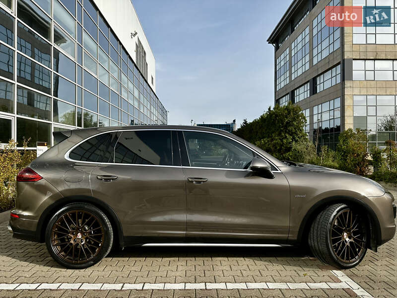 Porsche Cayenne 2015