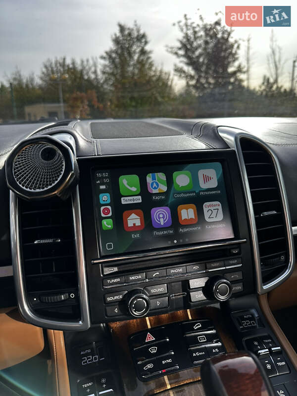 Позашляховик / Кросовер Porsche Cayenne 2015 в Києві