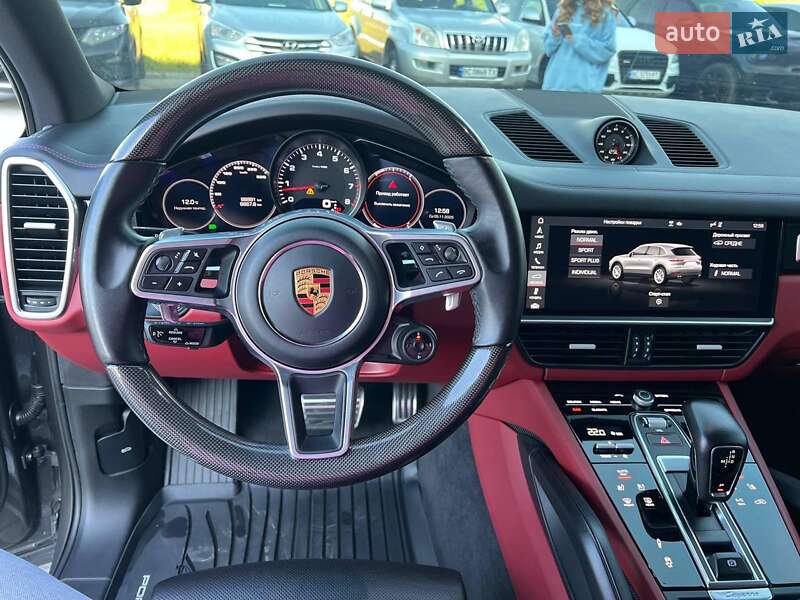 Позашляховик / Кросовер Porsche Cayenne 2019 в Львові