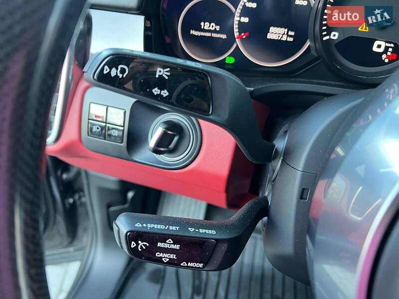 Позашляховик / Кросовер Porsche Cayenne 2019 в Львові