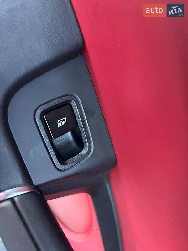 Позашляховик / Кросовер Porsche Cayenne 2019 в Львові