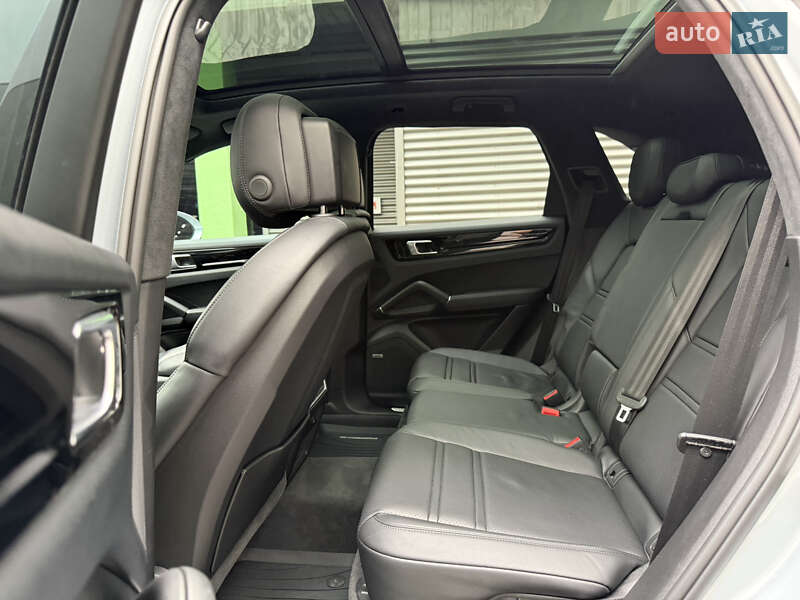 Позашляховик / Кросовер Porsche Cayenne 2018 в Києві фото 26 Позашляховик / Кросовер Porsche Cayenne 2018 в Києві