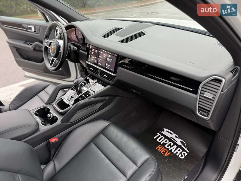 Позашляховик / Кросовер Porsche Cayenne 2020 в Києві