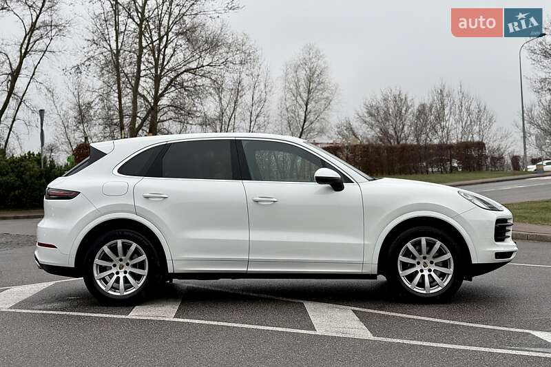 Позашляховик / Кросовер Porsche Cayenne 2020 в Києві