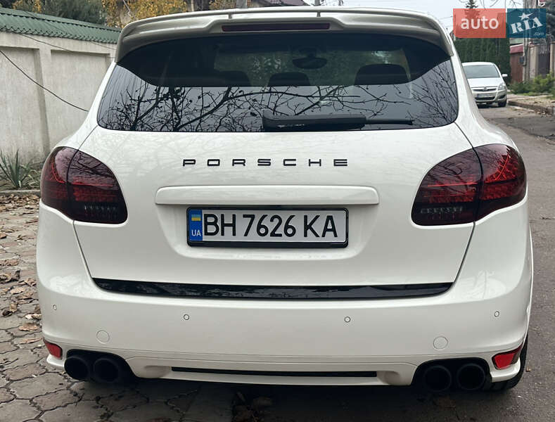 Внедорожник / Кроссовер Porsche Cayenne 2011 в Одессе фото 8 Внедорожник / Кроссовер Porsche Cayenne 2011 в Одессе
