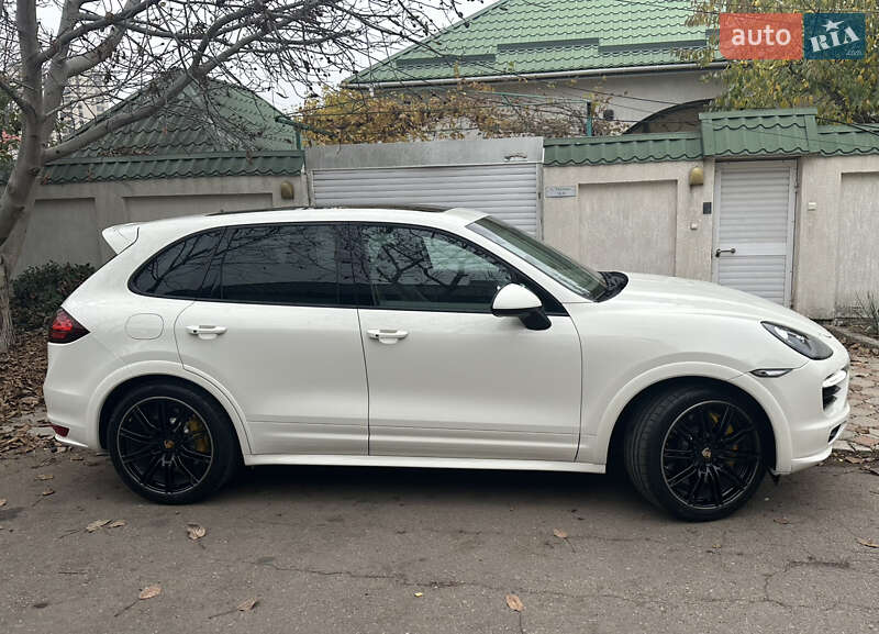 Внедорожник / Кроссовер Porsche Cayenne 2011 в Одессе фото 5 Внедорожник / Кроссовер Porsche Cayenne 2011 в Одессе