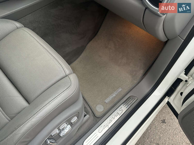 Внедорожник / Кроссовер Porsche Cayenne 2011 в Одессе фото 23 Внедорожник / Кроссовер Porsche Cayenne 2011 в Одессе