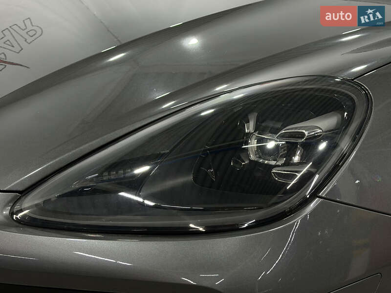 Позашляховик / Кросовер Porsche Cayenne 2019 в Одесі