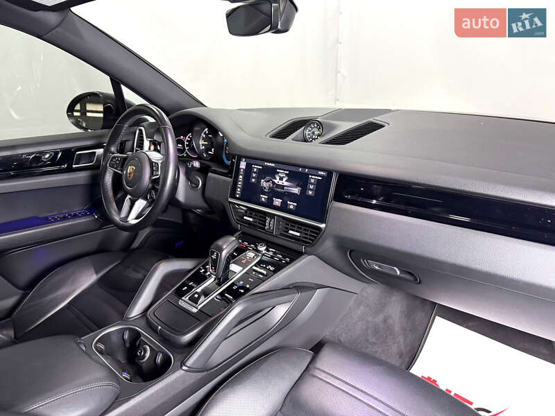 Позашляховик / Кросовер Porsche Cayenne 2019 в Одесі