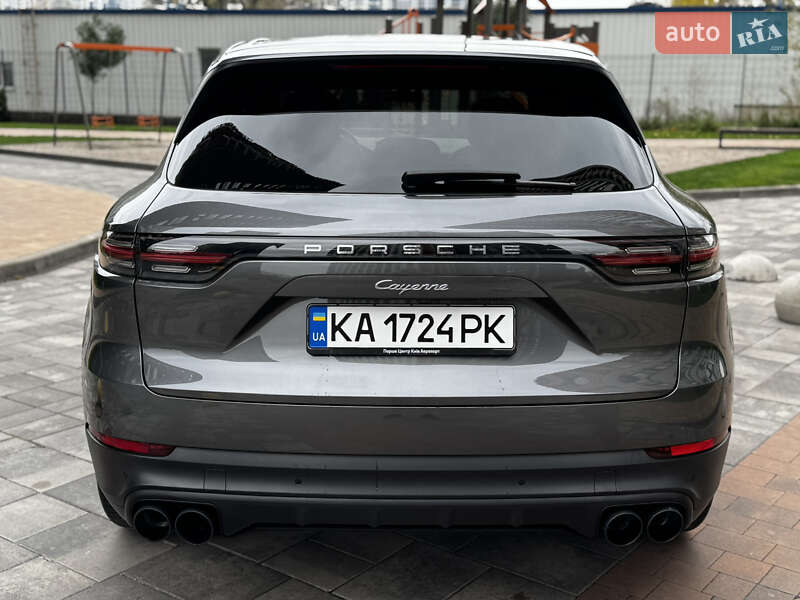 Внедорожник / Кроссовер Porsche Cayenne 2019 в Киеве