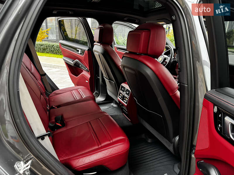 Внедорожник / Кроссовер Porsche Cayenne 2019 в Киеве