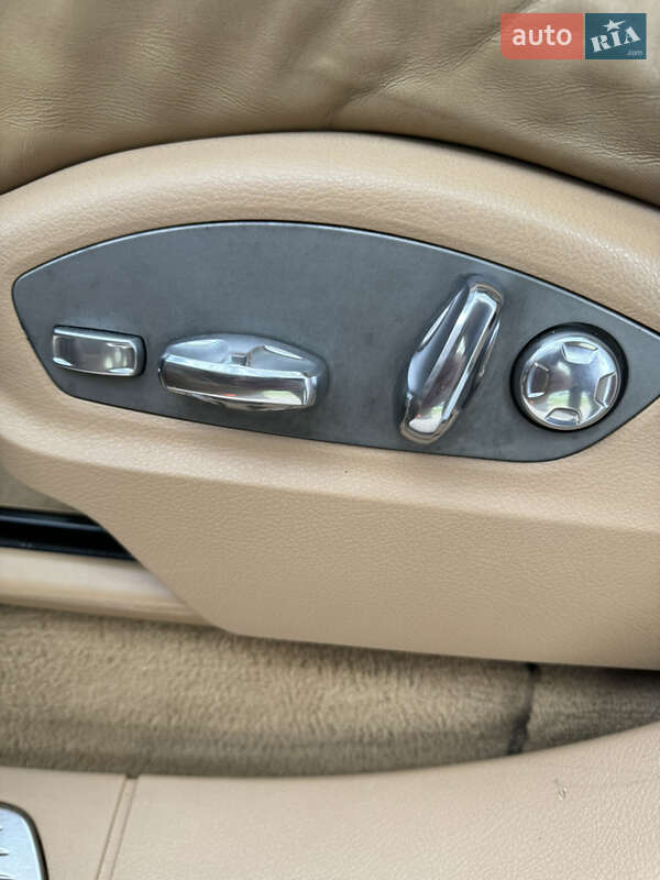 Внедорожник / Кроссовер Porsche Cayenne 2012 в Днепре