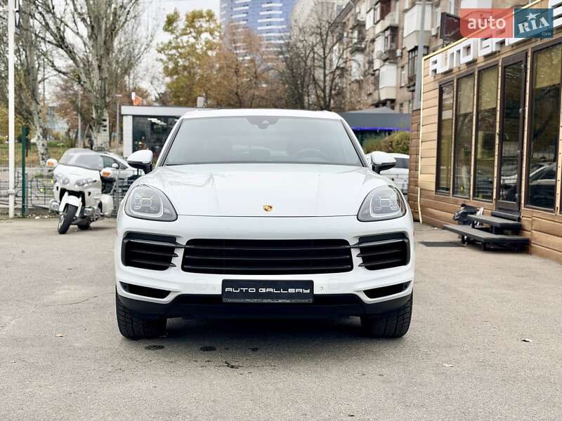Внедорожник / Кроссовер Porsche Cayenne 2018 в Киеве фото 5 Внедорожник / Кроссовер Porsche Cayenne 2018 в Киеве