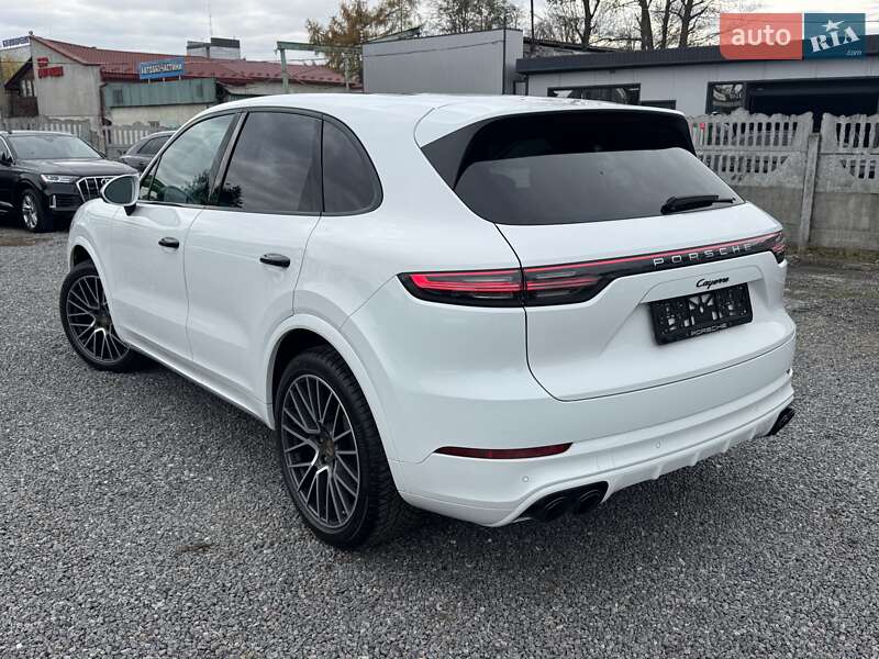Внедорожник / Кроссовер Porsche Cayenne 2018 в Тернополе
