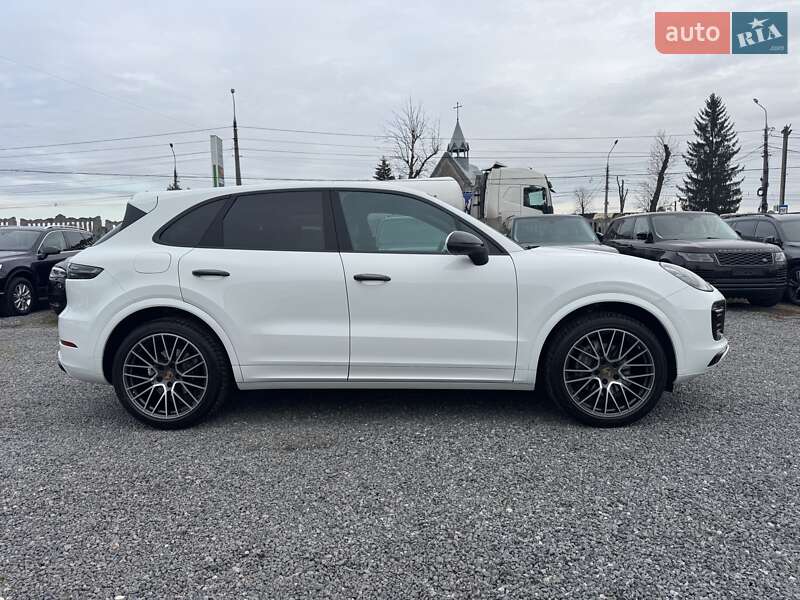 Внедорожник / Кроссовер Porsche Cayenne 2018 в Тернополе