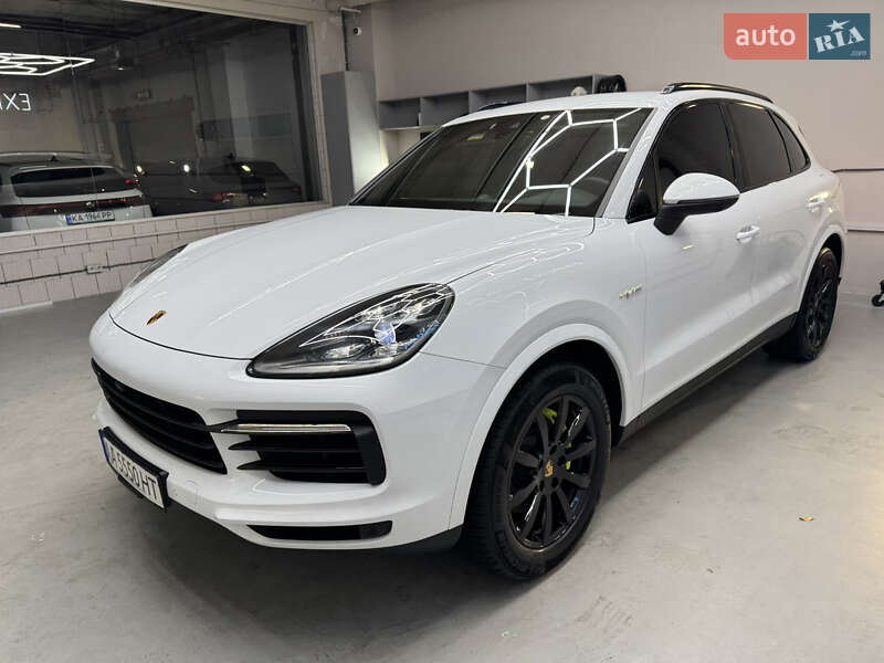 Внедорожник / Кроссовер Porsche Cayenne 2018 в Киеве