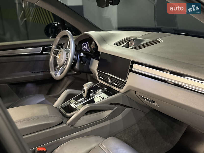 Позашляховик / Кросовер Porsche Cayenne 2022 в Одесі