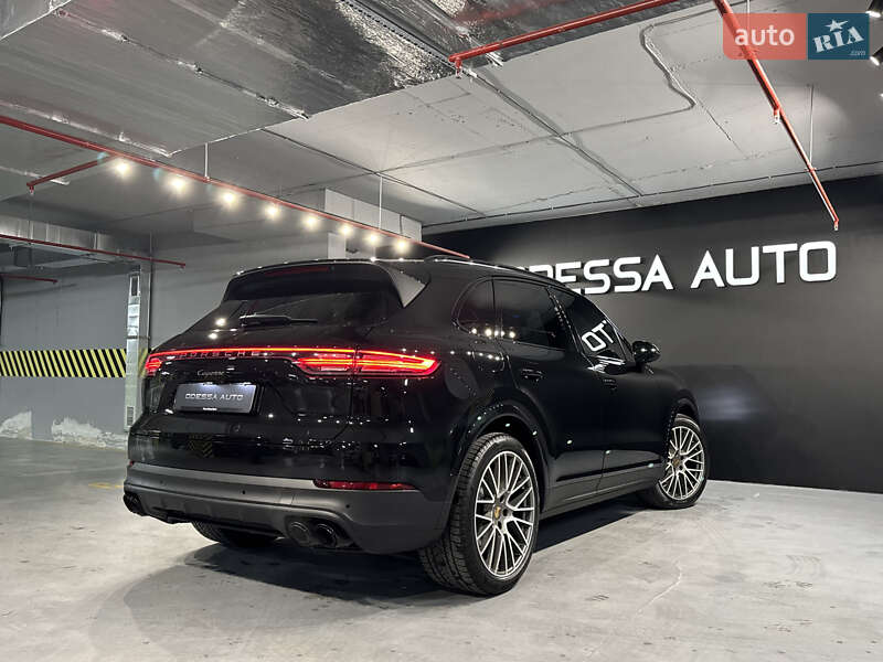 Позашляховик / Кросовер Porsche Cayenne 2022 в Одесі