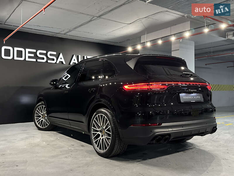 Позашляховик / Кросовер Porsche Cayenne 2022 в Одесі