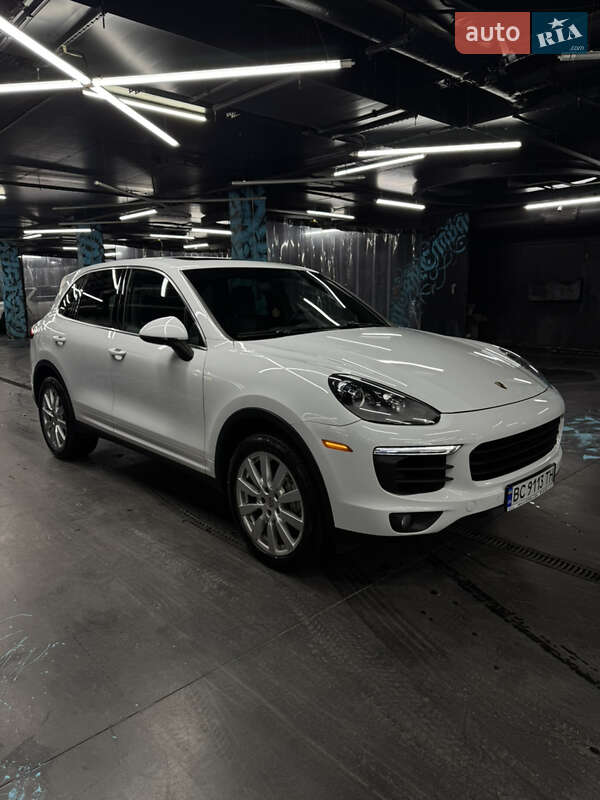 Позашляховик / Кросовер Porsche Cayenne 2014 в Києві