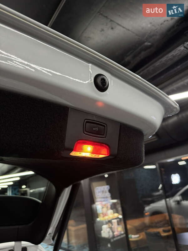 Позашляховик / Кросовер Porsche Cayenne 2014 в Києві